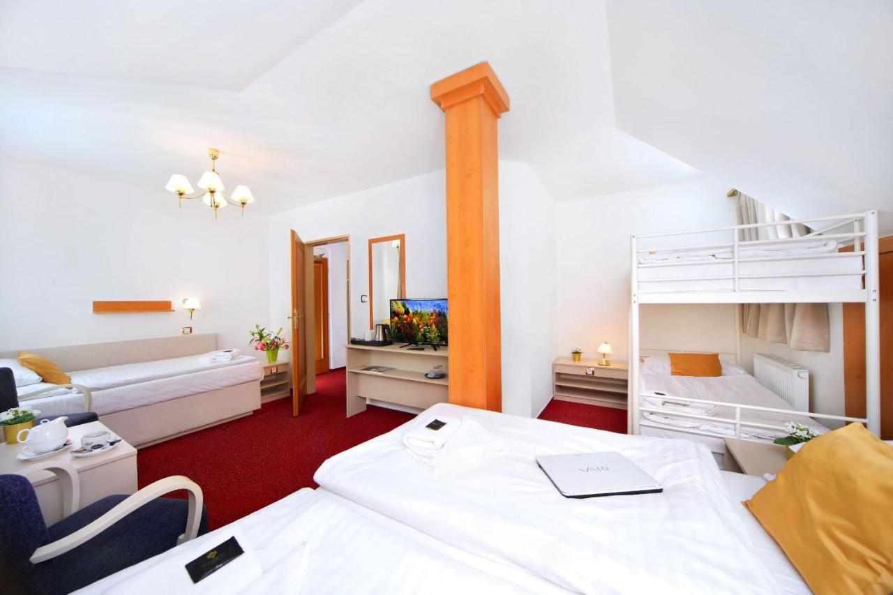 Hotel Hradec Spindleruv Mlyn Bagian luar foto