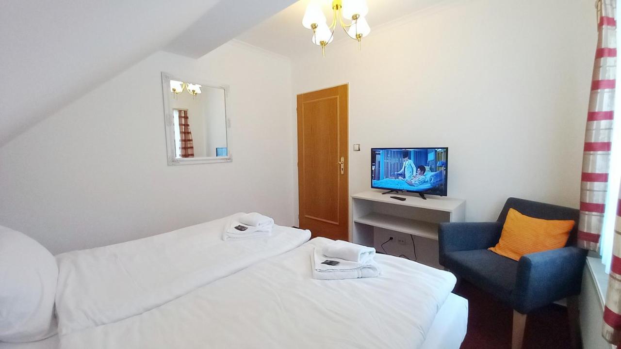 Hotel Hradec Spindleruv Mlyn Bagian luar foto