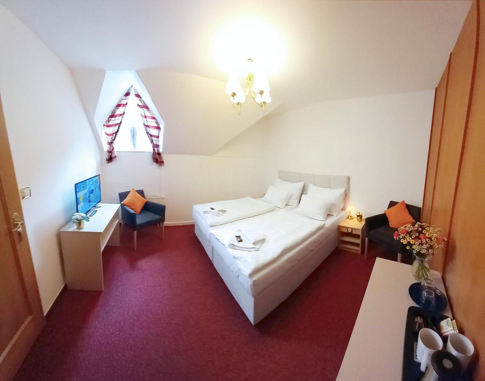 Hotel Hradec Spindleruv Mlyn Bagian luar foto