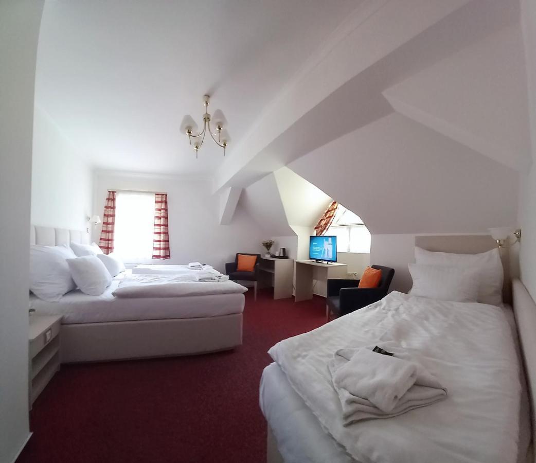 Hotel Hradec Spindleruv Mlyn Bagian luar foto