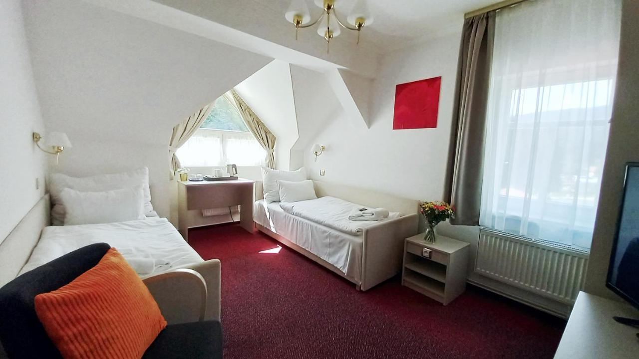 Hotel Hradec Spindleruv Mlyn Bagian luar foto