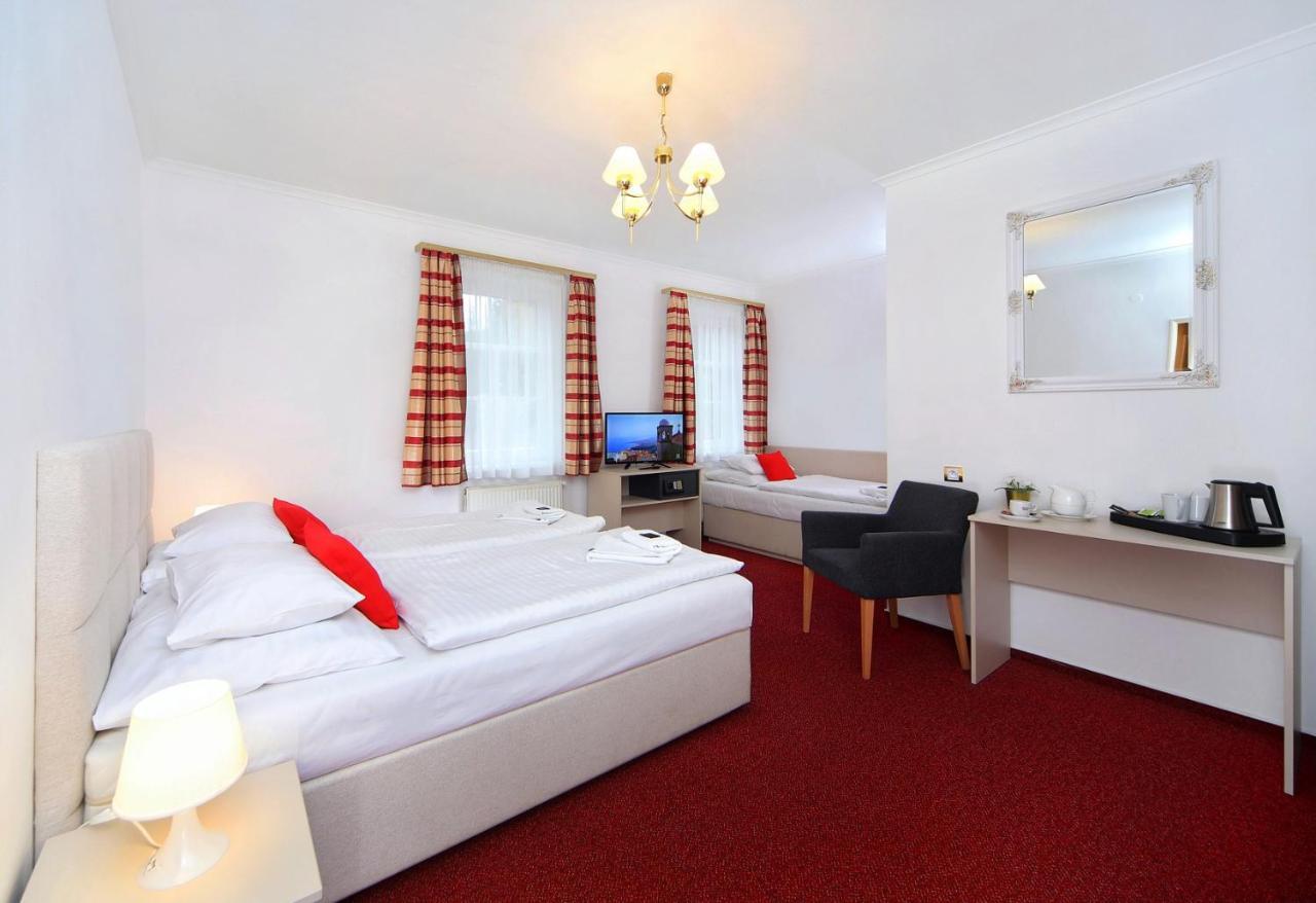Hotel Hradec Spindleruv Mlyn Bagian luar foto