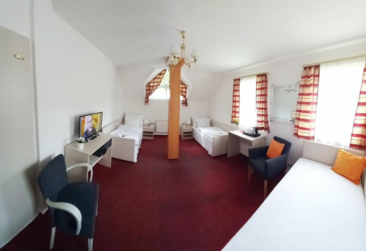 Hotel Hradec Spindleruv Mlyn Bagian luar foto