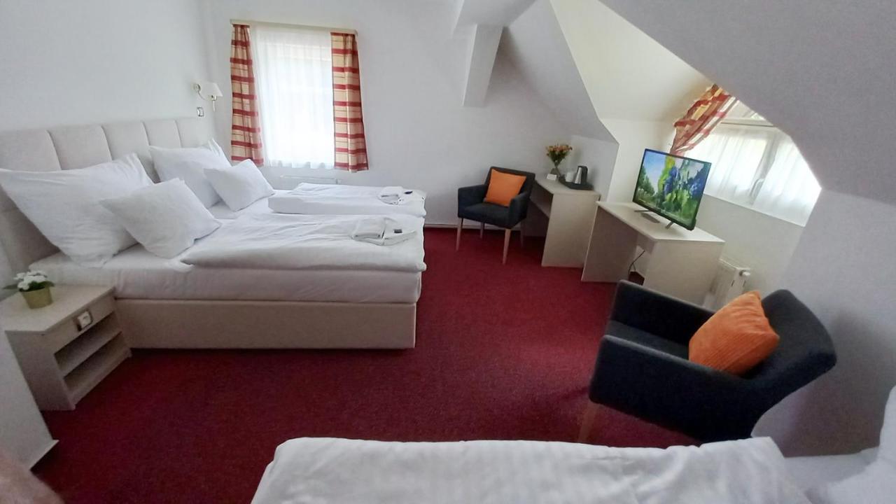 Hotel Hradec Spindleruv Mlyn Bagian luar foto