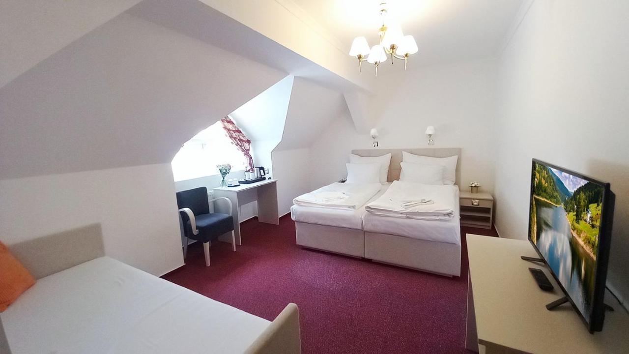 Hotel Hradec Spindleruv Mlyn Bagian luar foto