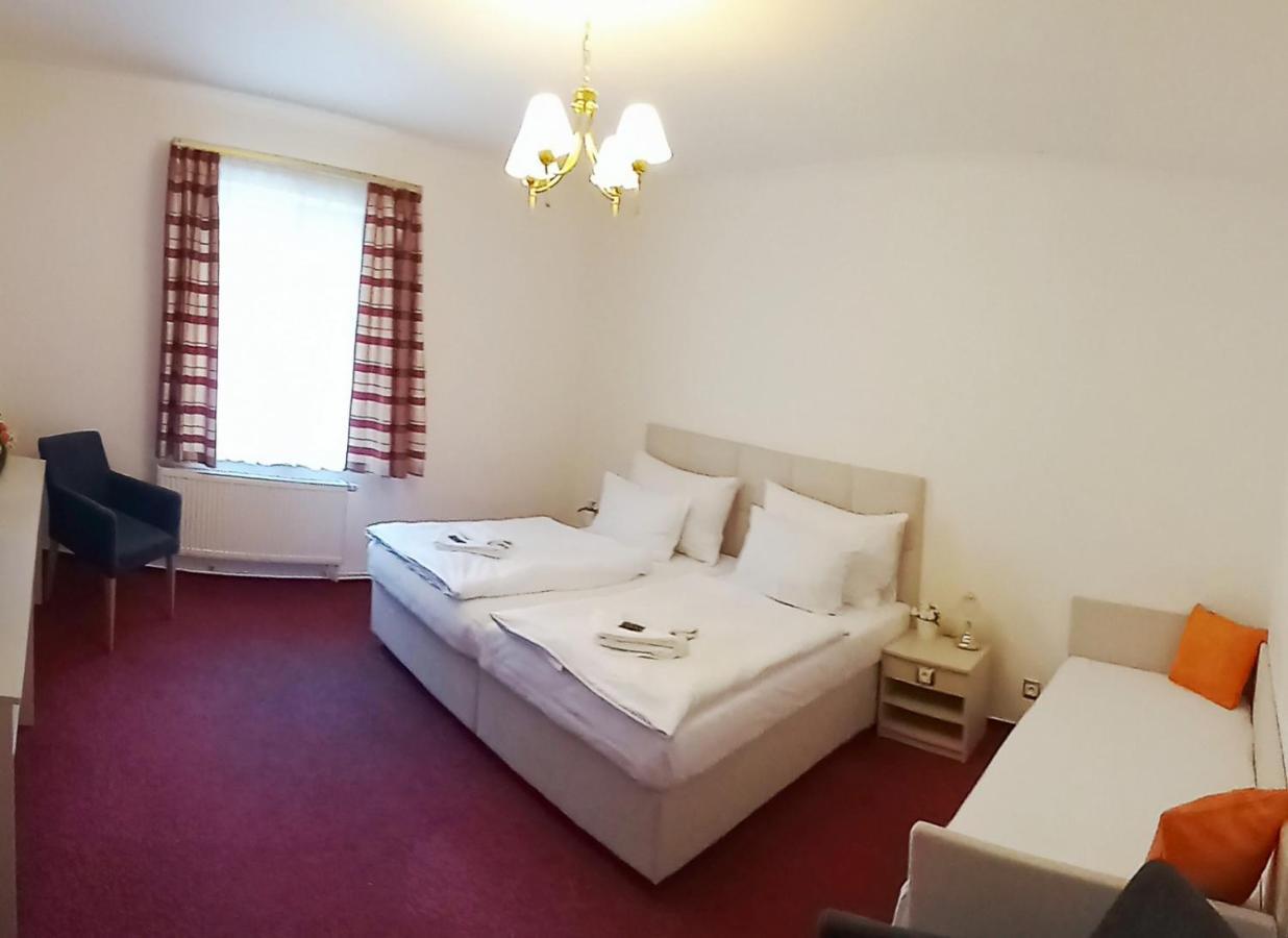 Hotel Hradec Spindleruv Mlyn Bagian luar foto