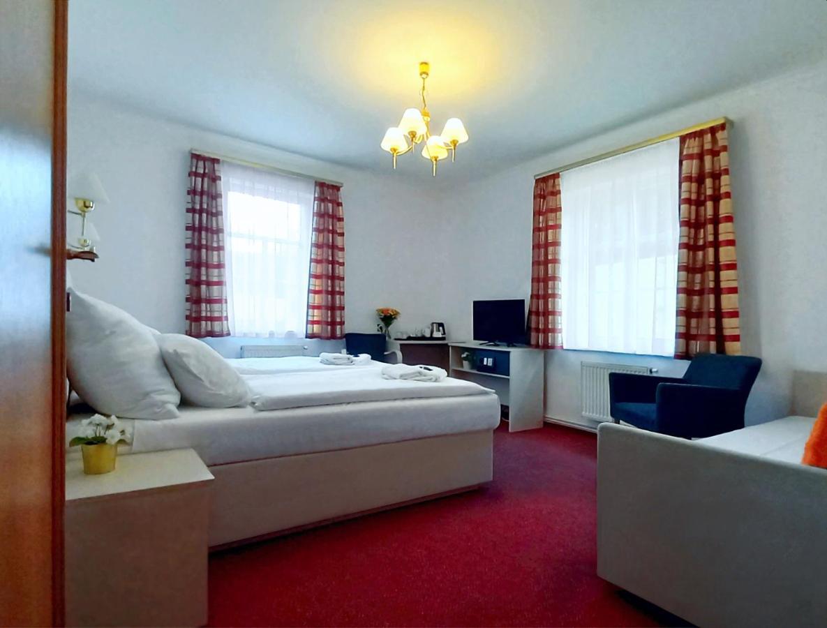 Hotel Hradec Spindleruv Mlyn Bagian luar foto