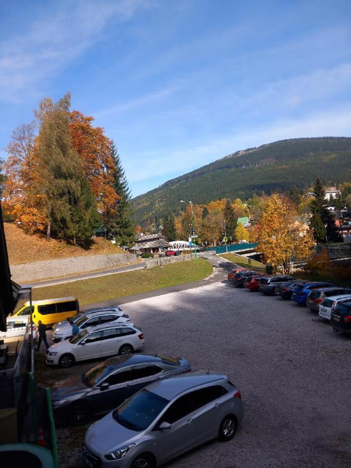 Hotel Hradec Spindleruv Mlyn Bagian luar foto